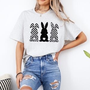 Gray T-Shirt with Black Bunny Design Size Xlarge